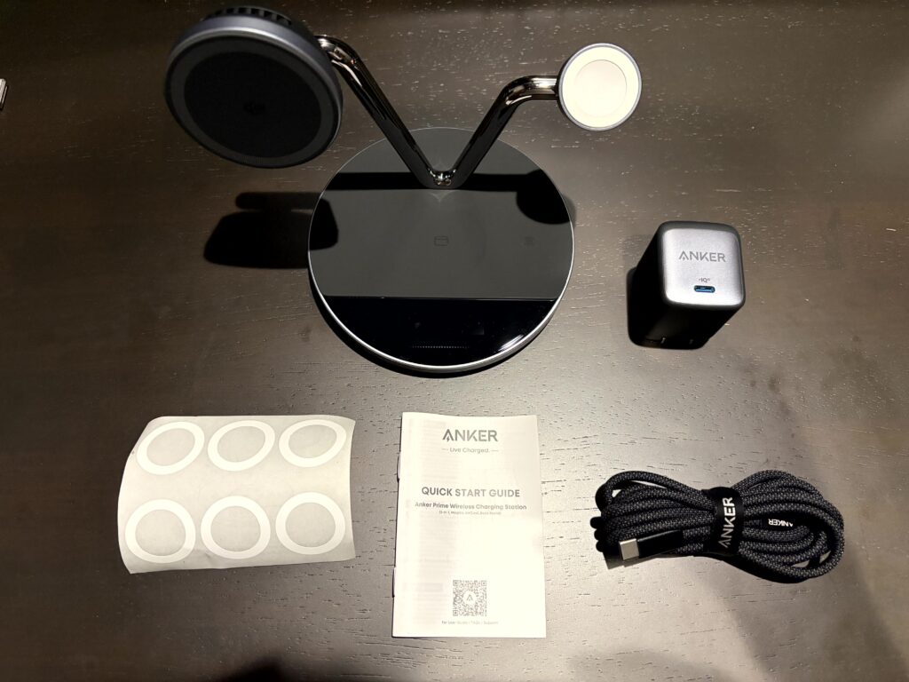 anker-wireless-charging-stationの付属品