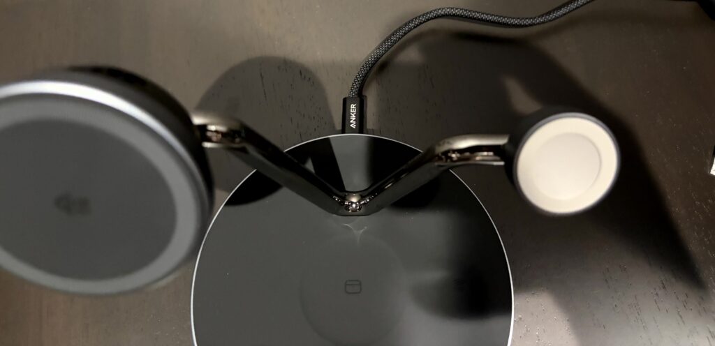 Anker Prime Wireless Charging Stationの差し込み口